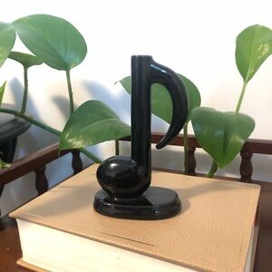 Black Musical Note Stem Vase